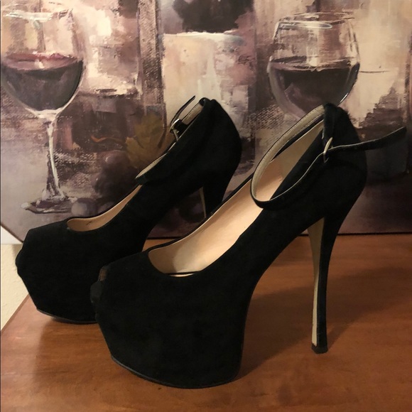 Faux Suede Peep Toe - Worn Once - Picture 1 of 3